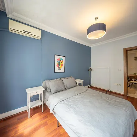 Luxurious Four Bedroom In Taksim, 4acs Apartment