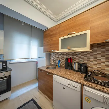 Luxurious Four Bedroom In Taksim, 4acs *