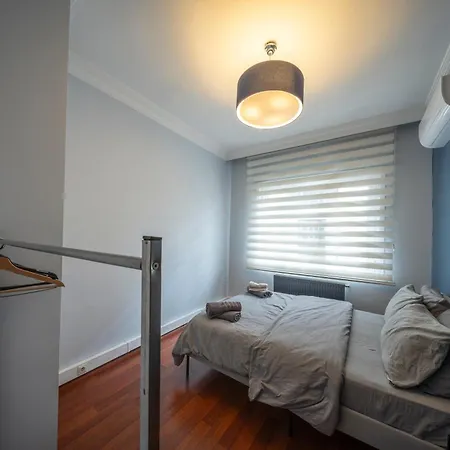 Luxurious Four Bedroom In Taksim, 4acs Istanbul