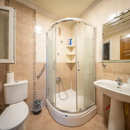 Luxurious Four Bedroom In Taksim, 4acs Estambul